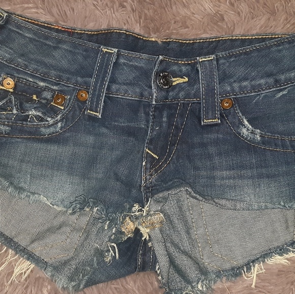 True religion shorts - Picture 1 of 3